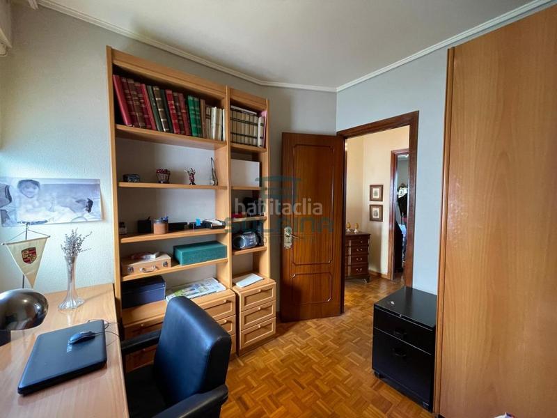 Foto a20b0ccf-4f09-4f9a-a92c-e240e8e36054. Piso en Centro Ourense