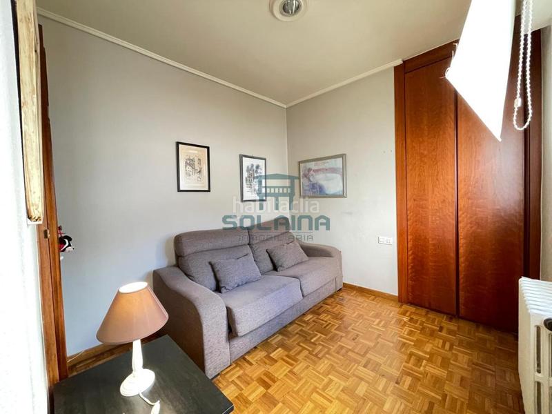Foto b7b89dfa-71b0-4eb3-bf82-8f3c5484037b. Piso en Centro Ourense