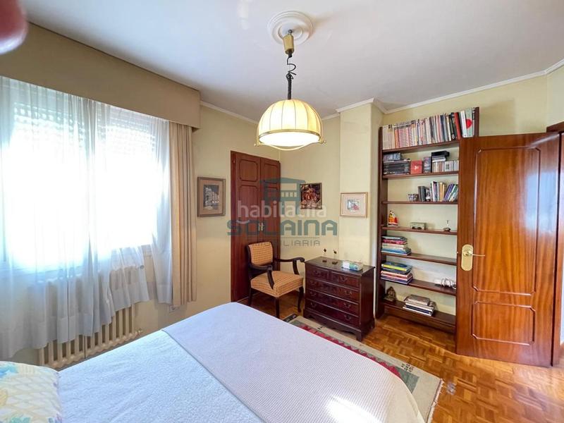 Foto cb9b38d7-8d3f-4c66-8d93-611d64c9cc1c. Piso en Centro Ourense