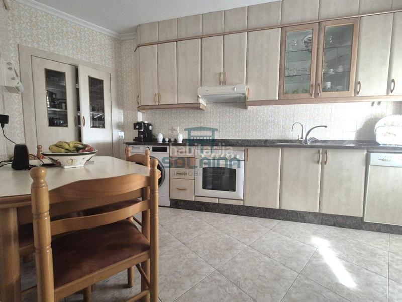Foto 6fb3a78c-0d65-45f5-b99e-2c15efa73282. Appartamento con riscaldamento parcheggio in Ventiun Ourense