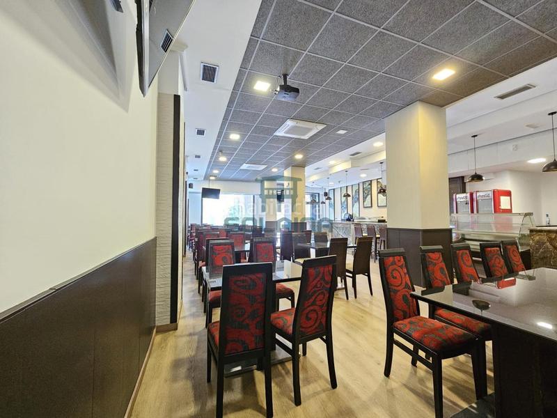 Foto ce9f49c9-b2b3-4d05-a82b-6b135a0b1c2b. Alquiler local comercial en As Lagoas Ourense