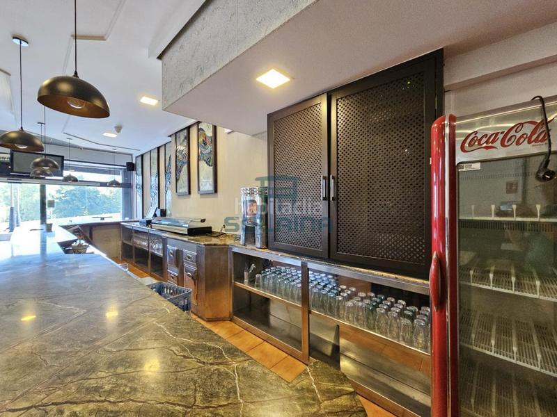Foto e7a02ce2-85be-4d1e-b55a-be65aef27d6e. Alquiler local comercial en As Lagoas Ourense