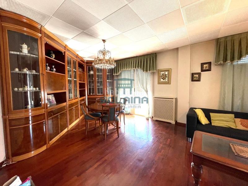 Foto 830b2b06-31ea-40b0-b7d8-0081a346e15b. Appartamento con riscaldamento in Casco Viejo Ourense