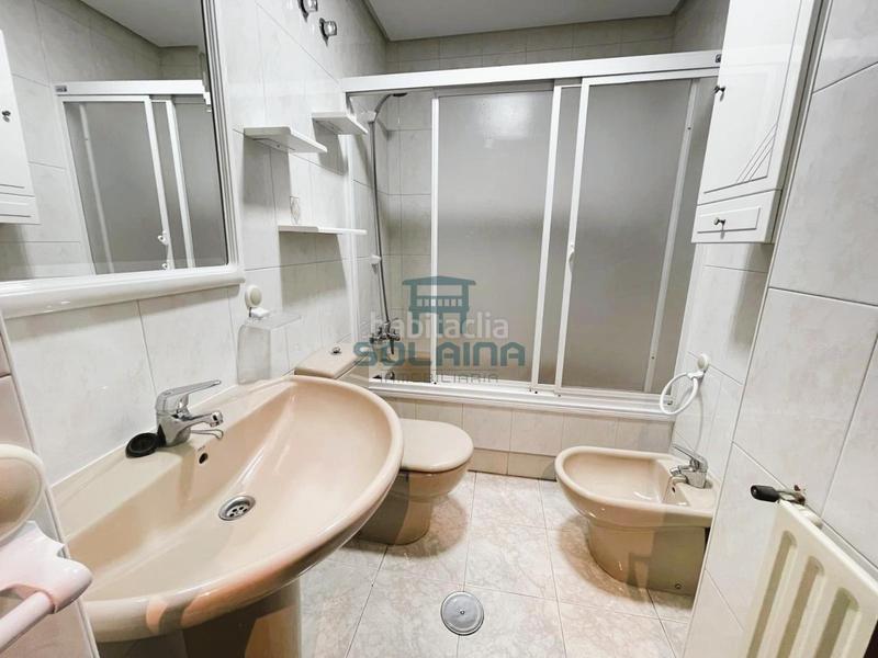 Foto 478d5e7b-1826-48a5-88a3-6c56f0b9993d. Rent flat with heating parking in Universidad Ourense