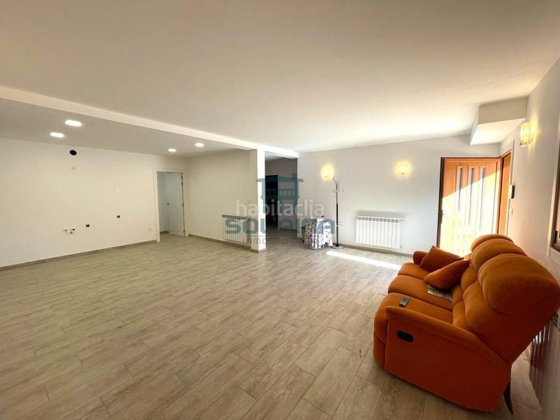Foto 742a4d64-c84d-4b41-b75c-6441bde325b1. Casa en Merca (A)
