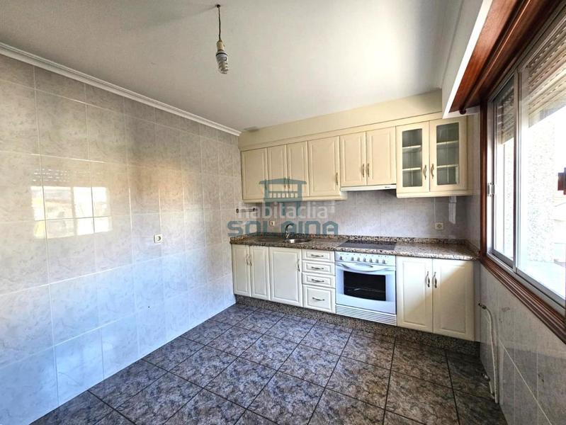 Foto 9b9912ea-7304-4718-98e6-eb85452453ff. Maison avec chauffage parking dans San Francisco Ourense