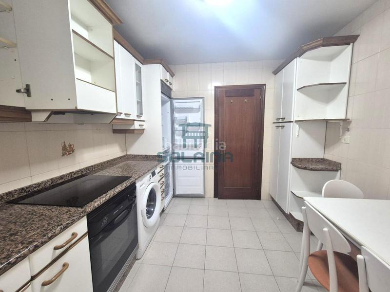 Foto 876a5312-0345-4f21-8dcb-a85a3dd94469. Appartement avec chauffage parking dans Universidad Ourense