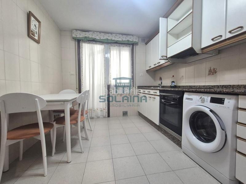 Foto 8b9d17bc-061f-4b69-b18c-571273c05dc4. Appartement avec chauffage parking dans Universidad Ourense