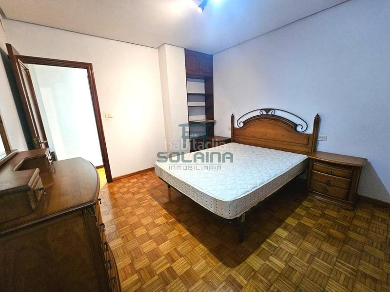 Foto 7f119146-873a-4b4e-bb1e-3e8819622055. Piso en Universidad Ourense