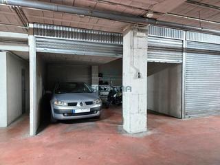 Car parking in Couto