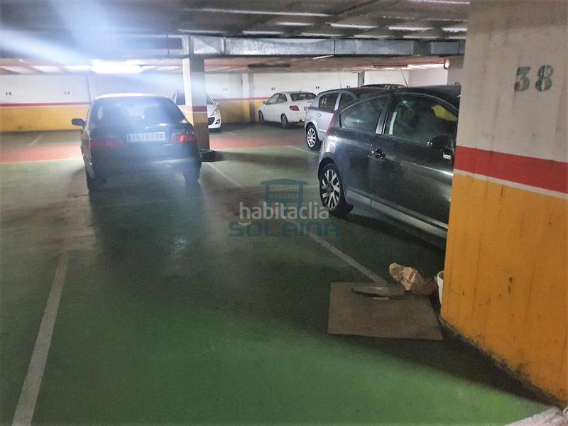 Foto 54d6a403-28a7-41f9-852d-ef99ea64172c. Car parking in Centro Ourense