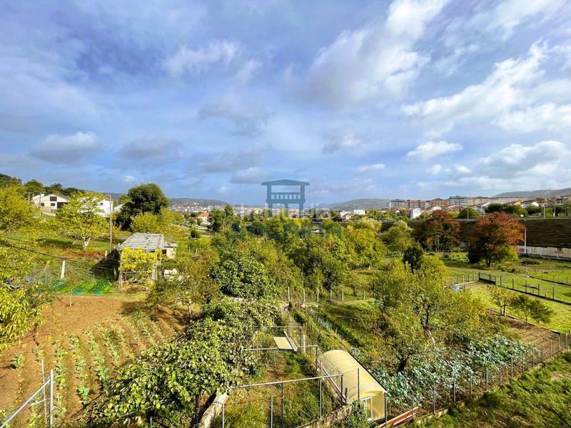 Foto 9955baa9-710b-45b4-bc89-f34845865930. Casa amb aparcament a Vistahermosa Ourense