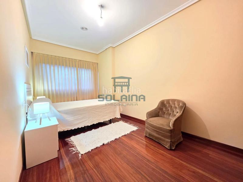 Foto 07e3b1c7-0dce-4d56-a2e7-d6459bb502fb. Rent flat with heating parking in Couto Ourense
