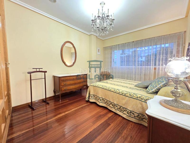 Foto 0909d9b8-2b52-498c-9da5-cd409bc28a85. Rent flat with heating parking in Couto Ourense