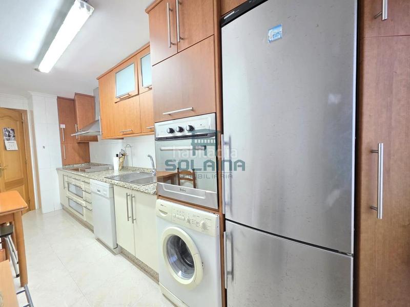 Foto 27a62484-80c9-4a8e-9ee2-1b7b00598230. Rent flat with heating parking in Couto Ourense