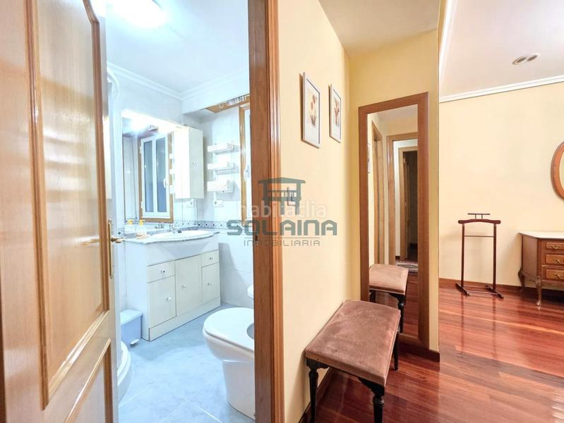 Foto 2c520228-e1f0-470c-a5b7-3f8ea7fef522. Rent flat with heating parking in Couto Ourense