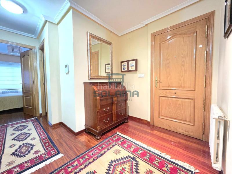 Foto 50a37530-ee04-4e5b-8b1d-3b321236750b. Rent flat with heating parking in Couto Ourense