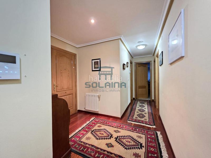 Foto 6c3d4acb-0a6c-4b66-8508-69693a4820bc. Rent flat with heating parking in Couto Ourense