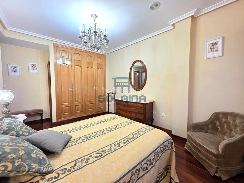 Foto a319ca0b-f36a-49b7-8752-7020fed99903. Rent flat with heating parking in Couto Ourense