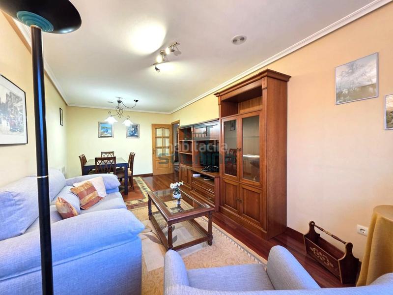 Foto d824cfc9-0344-4ed8-b17e-666aa0b48197. Rent flat with heating parking in Couto Ourense