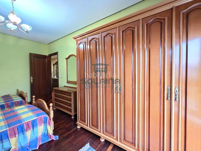 Foto 0cd8b2d8-61df-44d3-bcea-494a1498a715. Location appartement avec chauffage parking dans Ventiun Ourense