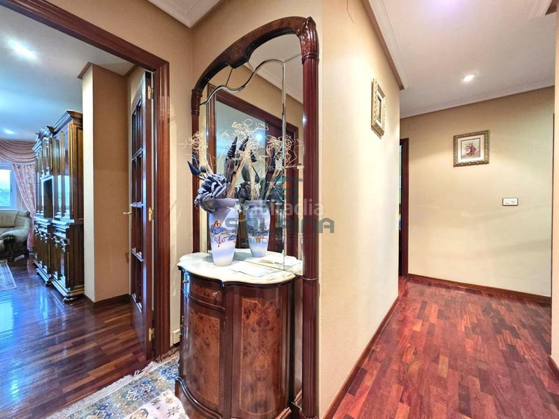 Foto b935c99c-890a-4cfa-8470-5324aa479b6d. Rent flat with heating parking in Ventiun Ourense