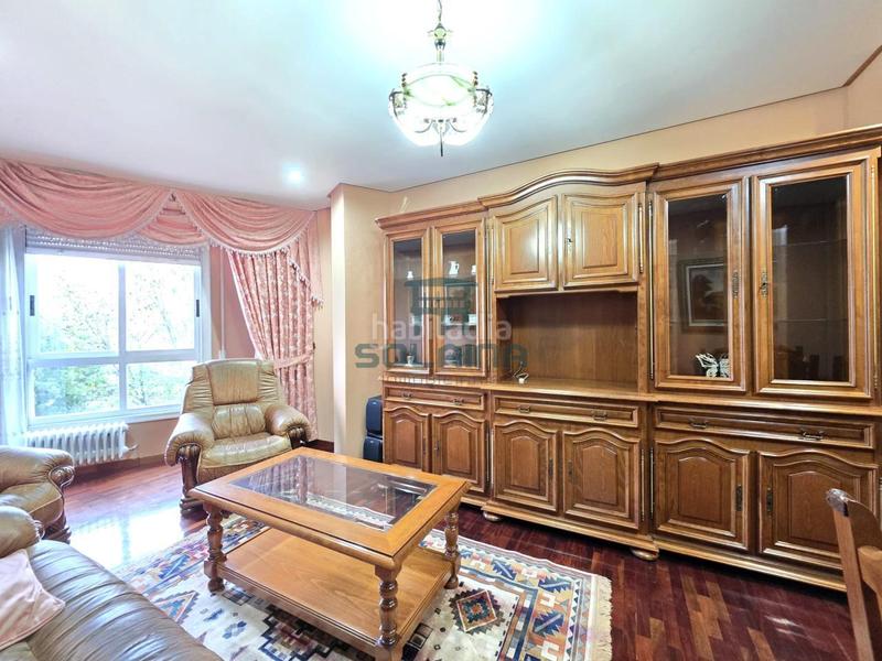 Foto f05977c9-742d-4342-b215-a8740b14ebf7. Rent flat with heating parking in Ventiun Ourense