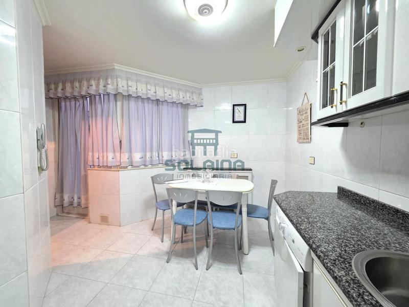 Foto 87f7e34b-b126-4543-ab5a-b44e3efffdbb. Alquiler piso en Ventiun Ourense