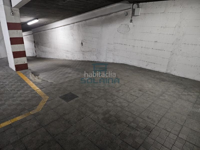 Foto 64ea83b9-7118-4d08-9905-f22e3e6fefb0. Aparcament cotxe a Centro Ourense