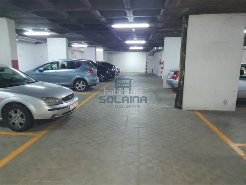 Foto f3bb5b42-5097-424a-9b21-3b9026d00806. Aparcament cotxe a Centro Ourense