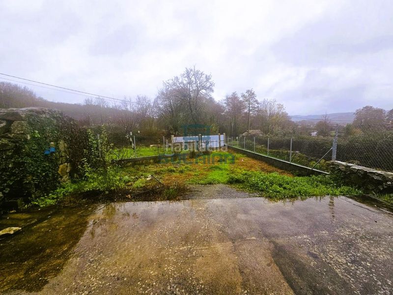 Foto 2317ab8d-36e0-488a-ad36-f19ac4f75e1f. Casa adossada amb calefacció a Coles