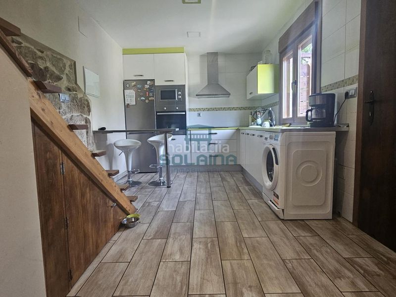 Foto 33411cf4-1117-4519-9297-2aab00e016c5. Casa adossada amb calefacció a Coles