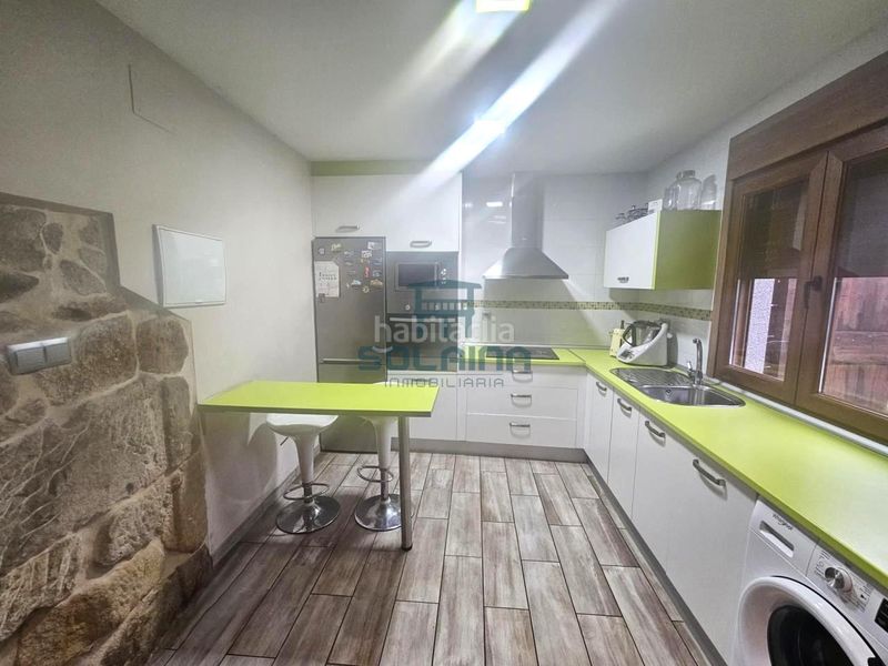 Foto 6a35bb82-1738-4eb3-990d-fe9d2c7e1216. Casa adossada amb calefacció a Coles