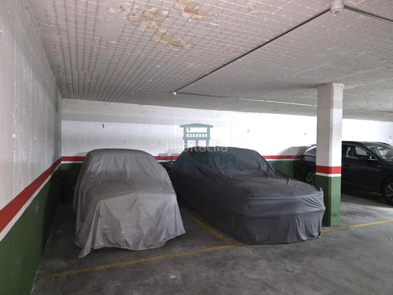 Foto 3c9a0806-eeca-436f-9e54-320d6f854651. Parking coche en Barbadás