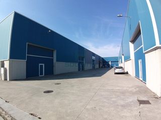 Lloguer Nau industrial a Rua tres