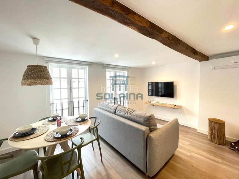 Foto f61220cd-d945-4a56-9935-627058399734. Edificio in Casco Viejo Ourense