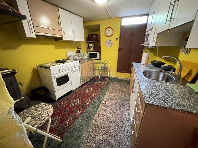 Foto f1683719-4556-42c6-873d-df49df83ea03. Casa amb calefacció aparcament a San Rosendo Ourense