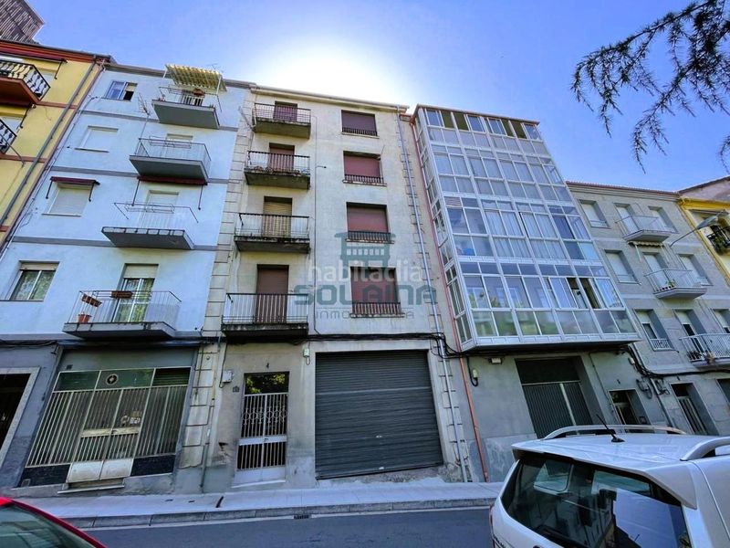 Foto 133e3149-bc58-4181-8fd8-1814f2d142da. Edificio in Barrocanes Ourense