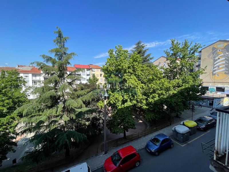 Foto 46eee25a-9c8c-4bef-8949-026f6dfe76b4. Edificio in Barrocanes Ourense