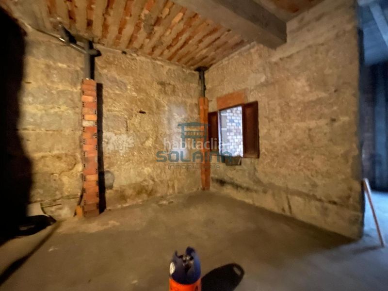 Foto e203c3b5-f865-4288-ab76-335a0cf71442. Edificio in Barrocanes Ourense