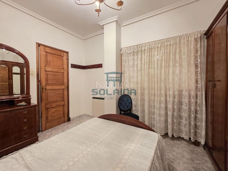 Foto 0d52fe67-934d-407f-b727-f1f399a876f0. Piso en Centro Ourense
