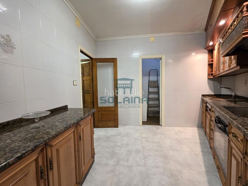 Foto 1c13b2c6-2b74-4167-bd19-f397d13d6719. Piso en Centro Ourense