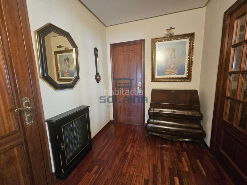 Foto e7e0e1ca-2027-45a3-865c-845843654e8e. Pis amb calefacció aparcament a Universidad Ourense