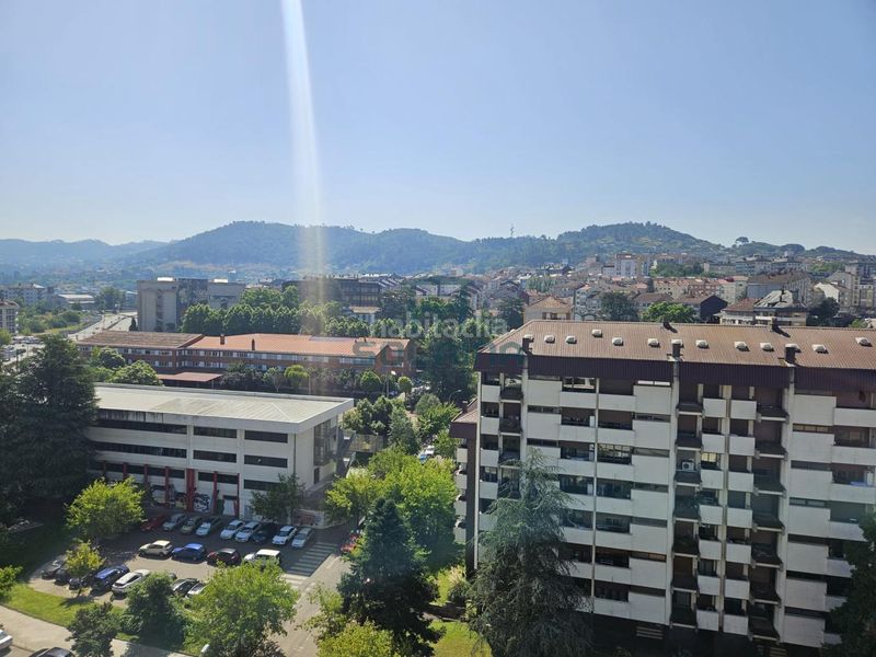 Foto f9951294-edd6-47f6-af59-4098cbe09db1. Pis amb calefacció aparcament a Universidad Ourense