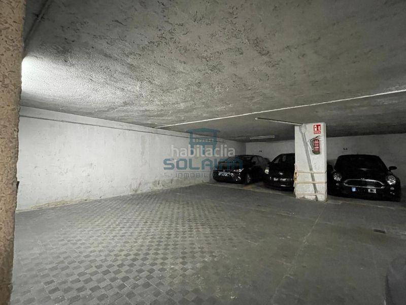 Foto f98a7884-cce8-440e-9a5e-b1a09060f4bf. Piso en Centro Ourense