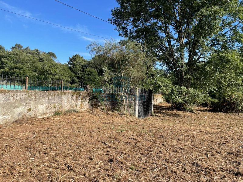 Foto 2c6d01e9-9773-4b38-bb25-c218ae040a8c. Finca rústica a San Cibrao das Viñas