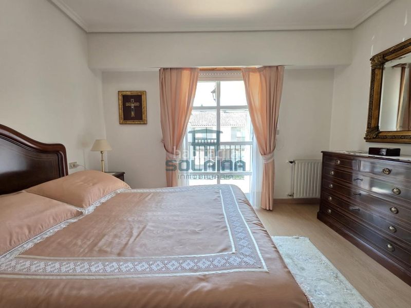 Foto 02b71ded-7583-40b6-8838-6794274b5e0b. Casa adossada amb calefacció aparcament a Barrocanes Ourense
