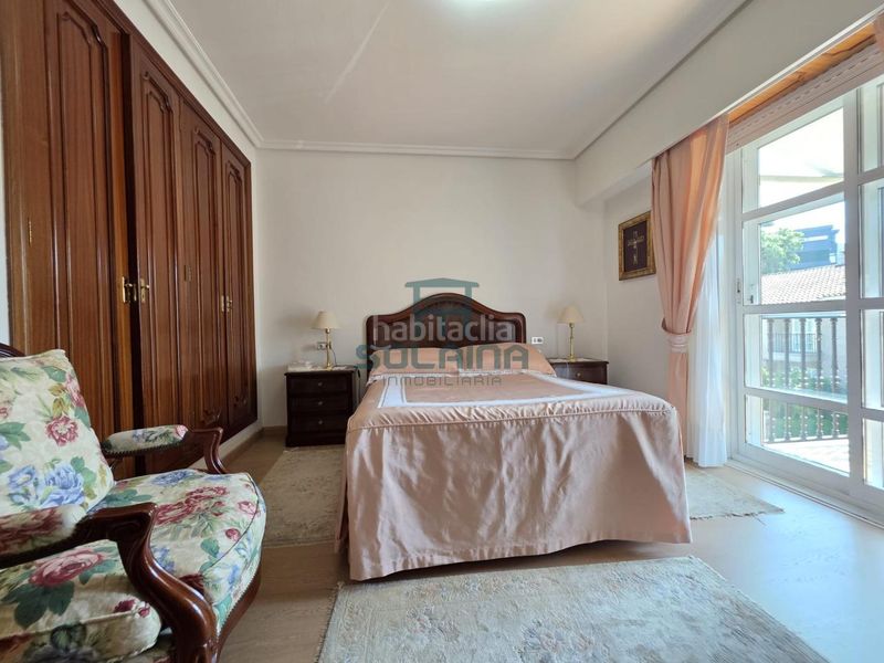 Foto 282f581b-f598-4664-8941-804213ee34b2. Casa adossada amb calefacció aparcament a Barrocanes Ourense