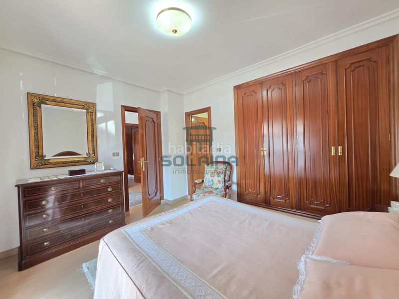 Foto 5b84e98a-66c3-451d-8f95-9227a8e9dfb7. Casa adossada amb calefacció aparcament a Barrocanes Ourense
