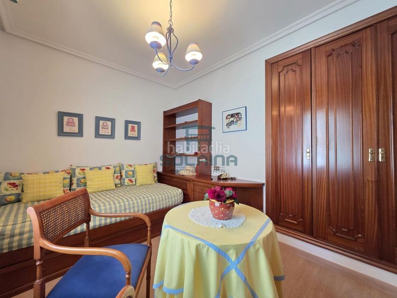Foto 712f1734-52cd-482c-9cf6-924f87ae8649. Casa adossada amb calefacció aparcament a Barrocanes Ourense